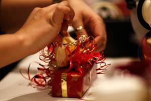 Gifting in India: Moving online, towards registries
