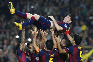 European league roundup: Lionel Messi breaks scoring record, Chelsea surge on
