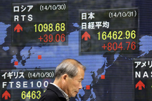 Strong dollar squeezes commodities, BOJ puts ECB in a bind