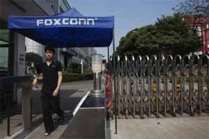Workers threaten to launch protest if Foxconn stops operations