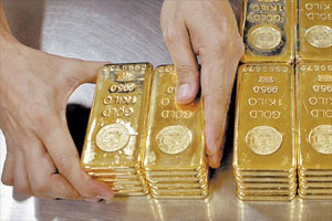 Govt hikes import tariff value on gold, silver