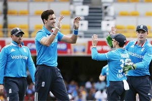 Steven Finn, Brad Haddin, Glenn Maxwell, Mitchell Johnson, England vs Australia