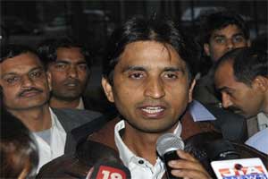 Kumar vishwas illicit relationship