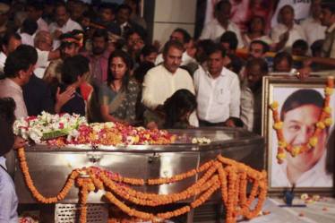 r r patil, r r patil dead, r r patil passes away, r r patil news, rr patil mumbai, Lilavati Hospital mumbai, NCP leader mumbai, NCP leader news