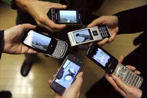 spectrum auction, spectrum auction bids, spectrum auction news, spectrum auction latest, telecom companies, telecom companies auction, telecom companies bid, bharti airtel, reliance communications, vodafone, idea cellular