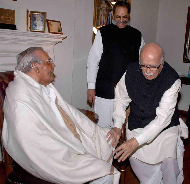 Atal Bihari Vajpayee, Atal Bihari Vajpayee bharat ratna, bharat ratna, AB Vajpayee, AB Vajpayee bharat ratna, Bharatiya Janata Party, BJP news, Pranab Mukherjee, Vajpayee bharat ratna, Atal Bihari Vajpayee news, Atal Bihari Vajpayee latest, nation news, India news