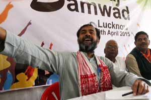 Aam aadmi party, aap news, aap dissident, aam aadmi party dissident, arvind kejriwal, arvind kejriwal news, anti-arvind kejriwal movement, yogendra yadav, prashant bhushan, aap tamasha, india news