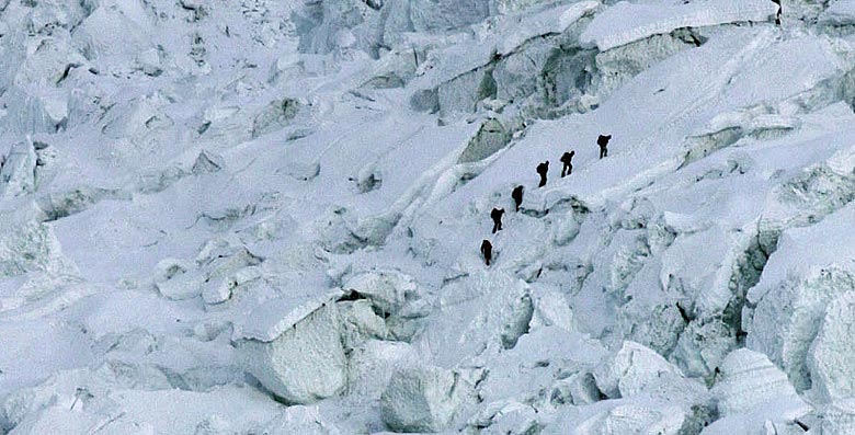 Mount Everest avalanche