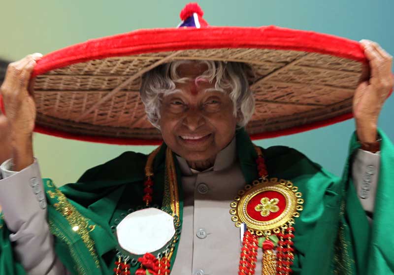 APJ Abdul kalam passes away