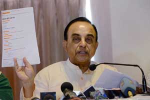 subramanian swamy criticizes arun jaitley