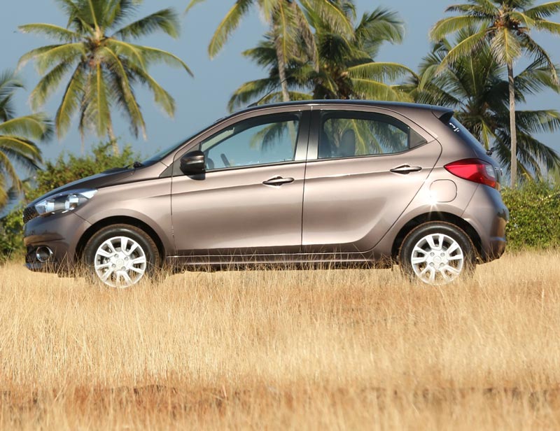 2. Measuring 3,746mm in length, 1,674mm in width and 1,535mm in height, the Tata Zica is bigger in dimensions than the Celerio. It also offers 5mm more ground clearance at 170mm, and 5-litre more boot space at 240-litres than its arch-rival Celerio. The Celerio, however, offers 25mm more height at 1,560mm and 25mm more wheelbase at 2425mm.