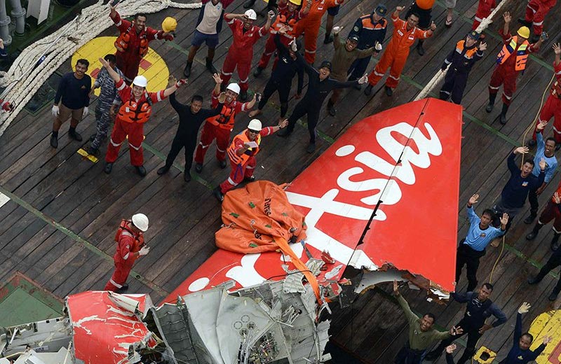 airasia crash, airasia crash report, airasia qz8501 investigation report, airasia crash 2015, airasia crash investigation, airasia crash reason