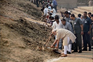 NRIs for funding, swachh bharat, Clean Ganga, IDF-OI, Pravasi Bhartiya Divas Conference, 2016, sushma swaraj, swachh bharat funding, clean ganga mission fund