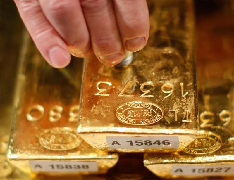 9. What is the rate of interest in Sovereign Gold Bond Scheme and how will the interest be paid? The Bonds bear interest at the rate of 2.75 per cent (fixed rate) per annum on the amount of initial investment. Interest will be credited semiannually to the bank account of the investor and the last interest will be payable on maturity along with the principal. (Image Source: Reuters)