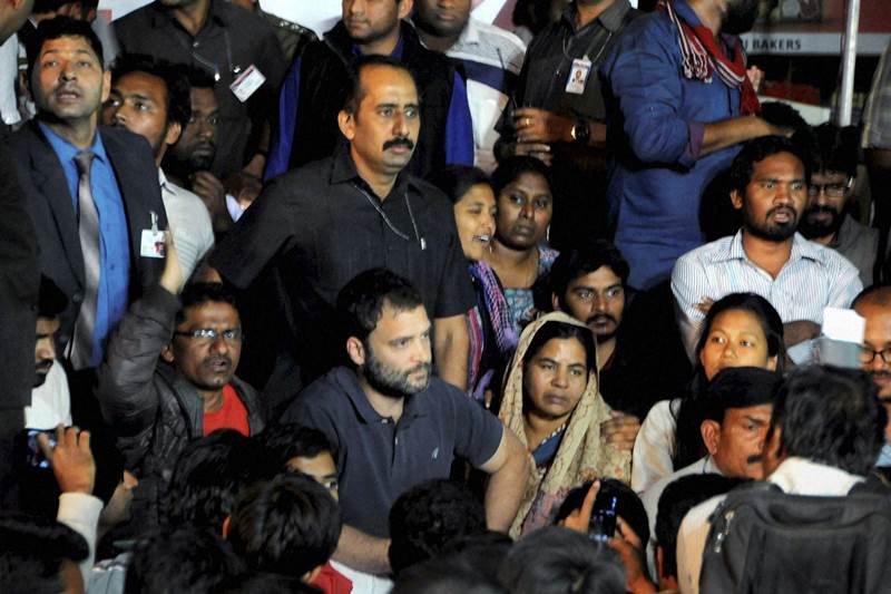rahul gandhi, rahul gandhi hunger strike, rahul gandhi hyderabad university visit, rahul gandhi hyderabad fast, rahul gandhi on rohith vemula suicide, rahul gandhi candle demonstration, rahul gandhi politics, bjp on rahul gandhi strike, rohith vemula suicide news, rothith vemula birthday strike, rahul gandhi slammed by BJP