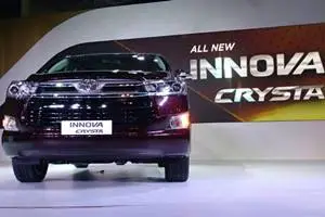 New Toyota Innova Crysta Auto Expo 2016