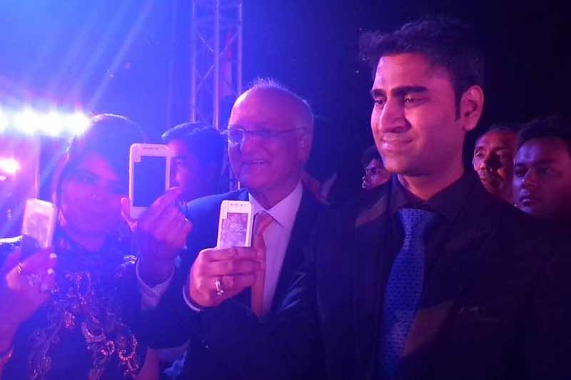Ringing Bells, freedom 251, Ringing Bells freedom 251, Ringing Bells row, Ringing Bells freedom 251 row, Ringing Bells mohit goel, mohit goel, freedom 251 mohit goel, freedom bells 251 refunding, freedom 251 cheapest, freedom 251 specs, freedom 251 money refund
