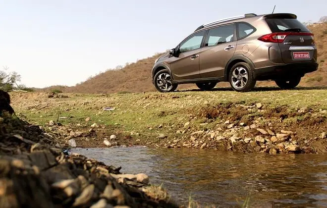 Honda BR-V review rear-side