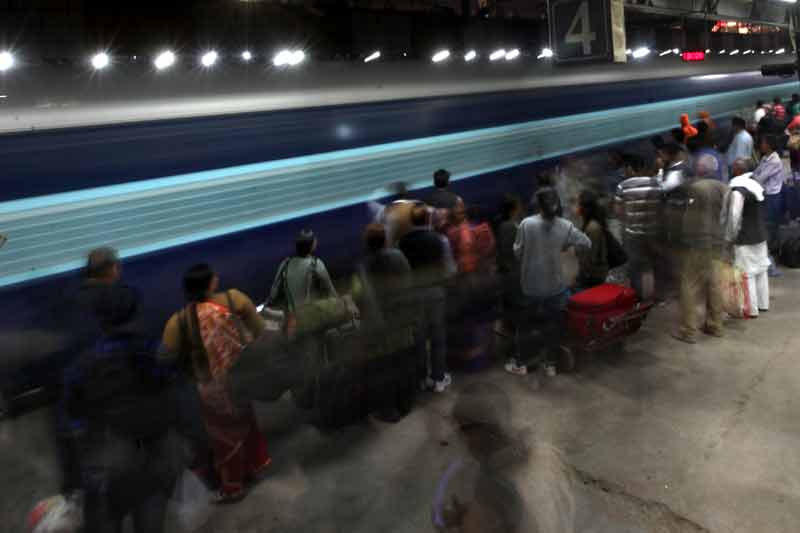 indian railways, indian railways projects, railways, indian railway recruitment, railway recruitment, railway enquiry, rail enquiry, suresh prabhu