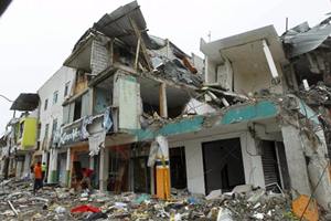 earthquake, quito, ecaudor, Rafael Correa