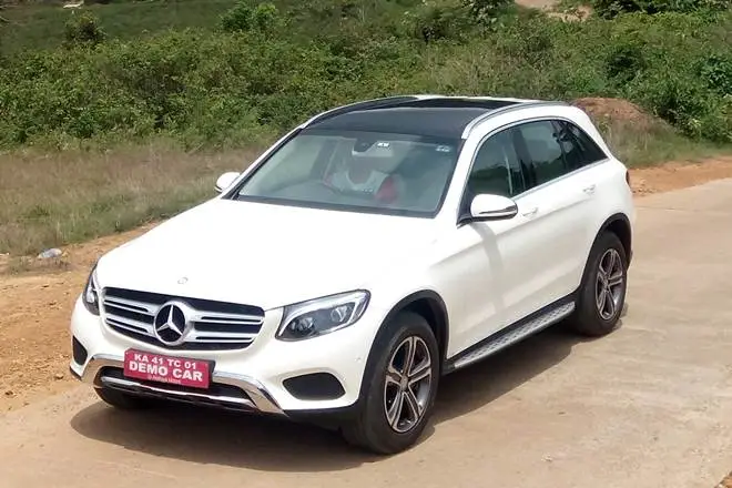 The GLC has an emotionally invigorating bodywork and its cabin shows that Mercedes-Benz is mad about quality. This, however, comes at a price.
