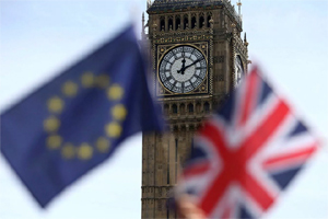 Eighteen years after a peace deal ended decades of fighting between mainly Catholic nationalists who favour a united Ireland and mainly Protestant unionists who favour remaining part of the United Kingdom, Britain's Brexit vote is making people on both sides of the divide in Northern Ireland think the unthinkable. (Reuters)
