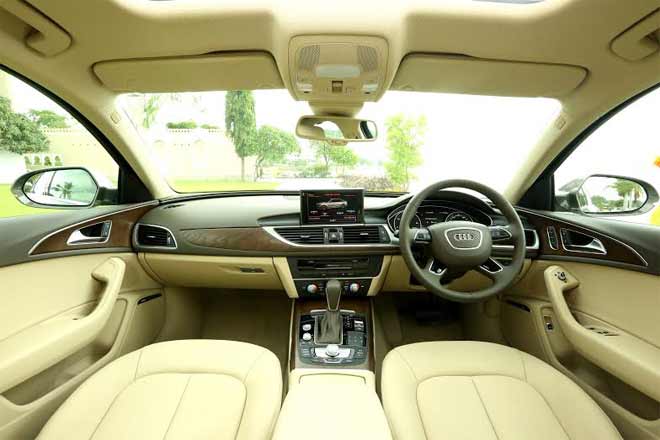 Audi-Matrix-interior