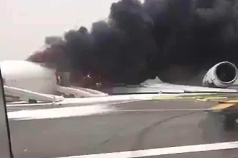 emirates crash, emirates crash landing, emirates crash in dubai, emirates plane crash in dubai, emirates airlines crash in dubai, emirates airline crash, emirates crash history, emirates airlines india, emirates airlines dubai, emirates india, emirates india to dubai, emirates flight, emirates flight tracking, emirates flight booking, aviation disaster, aviation disaster in dubai, Boeing, boeing plane crash, Boeing 777-300, Boeing 777-300 crash, boeing 777 300 emirates