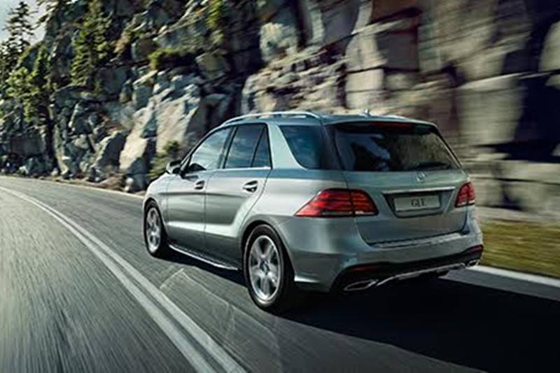 Jeep Grand Cherokee, BMW X5, Audi Q7, Volvo XC90, Mercedes-Benz GLE