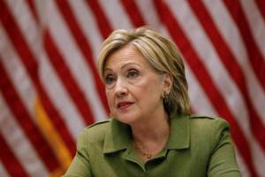 A police spokesman said the Clinton statue was eventually removed by whoever brought it to lower Manhattan, and no summonses or tickets were issued. (Reuters)