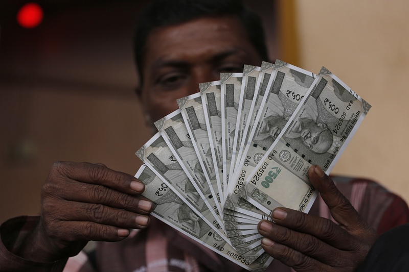 demonetization, rupees 500, Rs 500, rupees 1000, rs 1000, economy, financial news, pm modi, modi demonetization, modi, narendra modi, cash flow, cash, banks, currency, black money, modi black money