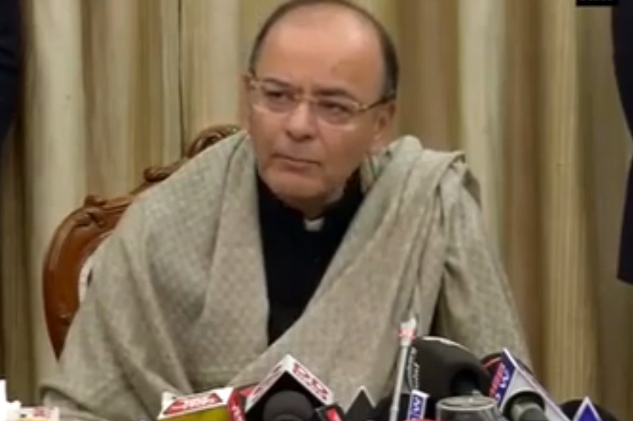 arun jaitley, arun jaitley demonetization, arun jaitley government discount, arun jaitley discount, arun jaitley cashless transaction, demonetization, demonetisation, arun jaitley announcement, finance minister, petrol discount, metro discount, one month demonetization, one month demonetisation, jaitley press conference, Digital Payments, demonetisation measures, demonetisation currency ban