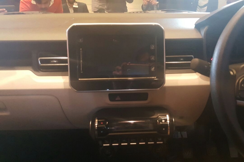 The Maruti Suzuki Ignis will be offered with a 7-inch touchscreen infotainment system similar to the one offered on the Baleno. However, this unit will not be integrated into the dashboard and will be mounted on it. The infotainment system supports Apple CarPlay and Android Auto in order to integrate a smartphone's functions on the touchscreen along with navigation via an SD card, USB, AUX and radio.