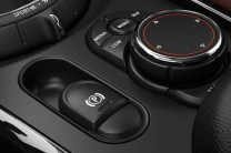  The electric parking brake on the Mini Clubman can be engaged using a switch on the centre console. 