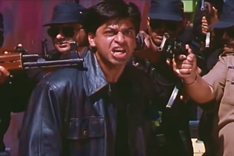 Shahrukh khan, raees, raees songs, mahira khan, nawazuddin siddiqui, raees kaabil, hrithik roshan, shahrukh khan movies, shahrukh khan songs, shahrukh khan negative roles