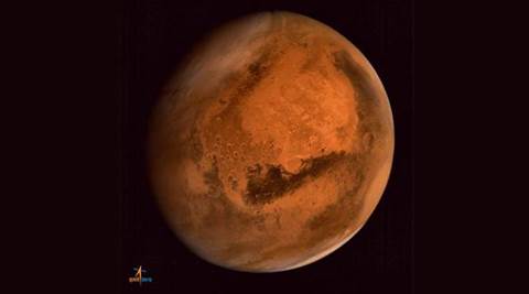 Scientists, NASA, Mars, polar ice caps, craters, Martian climate changes, polar caps, SHARAD, NASA, MRO, Mars Reconnaissance Orbiter, Martian pole, Planetary Science Institute 