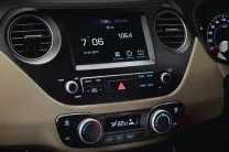  7-inch touchscreen with Android Auto and Apple CarPlay 