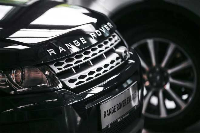 Tata-owned Land Rover resurrects the best Range Rovers ever—for a price ...