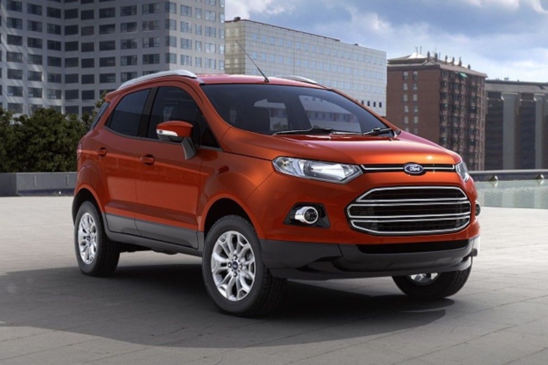 EcoSport Titanium+ 1.0L EcoBoost Black Edition: The EcoSport EcoBoost Black Edition is powered by a 999 cc that develops 124 bhp @ 6000 rpm and 170 Nm @ 1400 rpm. It is paired to five-speed manual transmission. Price: Rs 9.63 lakh (ex-showroom, Delhi)