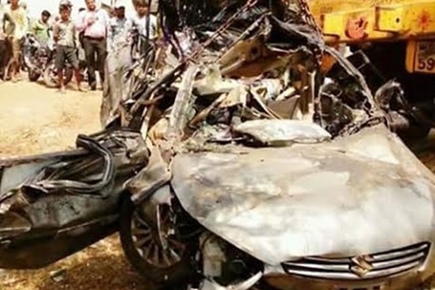 Seven die as new Maruti Ciaz gets crushed under tar tanker, here’s how you can avoid such accidents