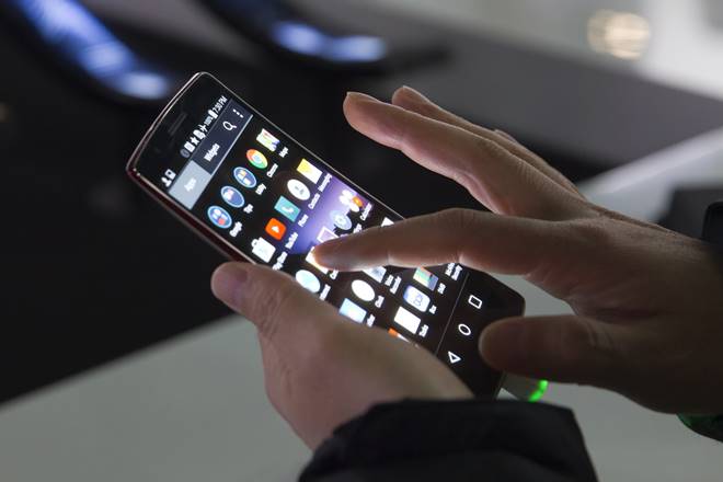Share of VoLTE phones in 4G handset sales rises
