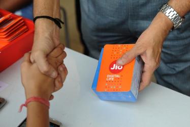 Reliance Jio new plans: While pre-paid users can purchase data plans from Rs 19 to Rs 9999, post-paid users can from Rs 309 to Rs 999.
(Image: AFP)
