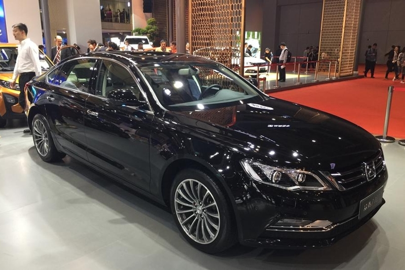 Zotye Z700: At first glance, it would remind you of the earlier generation Volkswagen Passat sold in China. The car is powered by a 1.8 litre turbocharged petrol engine and has some high tech features such as soft-closing doors, panoramic sunroof and all this is priced at 98,000 Chinese Yuan (Rs 9.17 lakh).