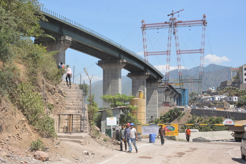 Chenab bridge, Chenab bridge images, Chenab bridge project details
