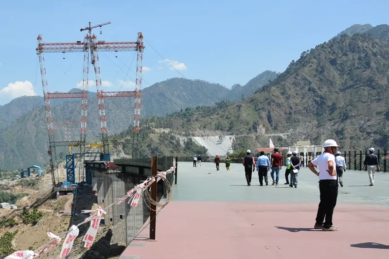 Chenab bridge, Chenab bridge images, Chenab bridge project details