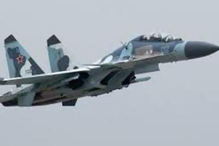 Two Chinese SU-30 aircraft carried out what the U.S. military described on Thursday as an "unprofessional" intercept of a U.S. aircraft designed to detect radiation while it was flying in international airspace over the East China Sea. (Reuters)