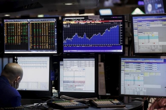 US Fed rate hike was bad news for gold but smart hedge funds got out ahead of the rout