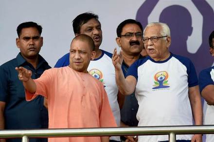 Samajwadi Party, Yogi Adityanath, Uttar Pradesh Chief Minister, Chhatrapati Shivaji, Samajwadi Party Chatra Sabha, Samajwadi Party students' wing, black flag to UP