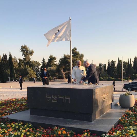 Narendra Modi in Israel, Narendra Modi in Israel pics, Narendra Modi in Israel images, Narendra Modi in Israel news, Narendra Modi in Israel latest, Narendra Modi in Israel gifts, Narendra Modi in Israel Benjamin Netanyahu