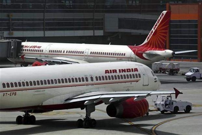 Air India, Air India flight, Kolkata, Mumbai, Nagpur, Air India airbus, Air India plane, Air India pilots, plane forced to land, Air India Flight 676, Air India Airbus A-320, flight landing gear, Airbus A-320, Nagpur airport, Air India incident, Air India mishap